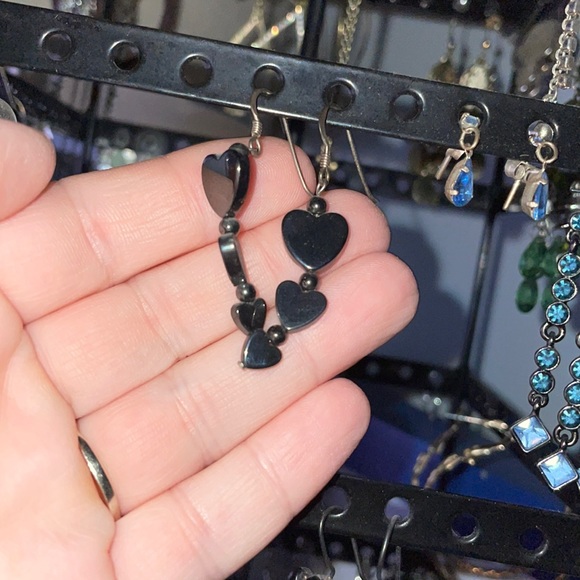 Black Coral heart ❤️ earrings - Picture 3 of 9